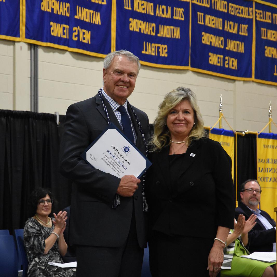 RCSJ president, Dr. Fred Keating, being inducted into RCSJ’s inaugural Tri-Alpha First-Generation Honor Society in spring 2024.